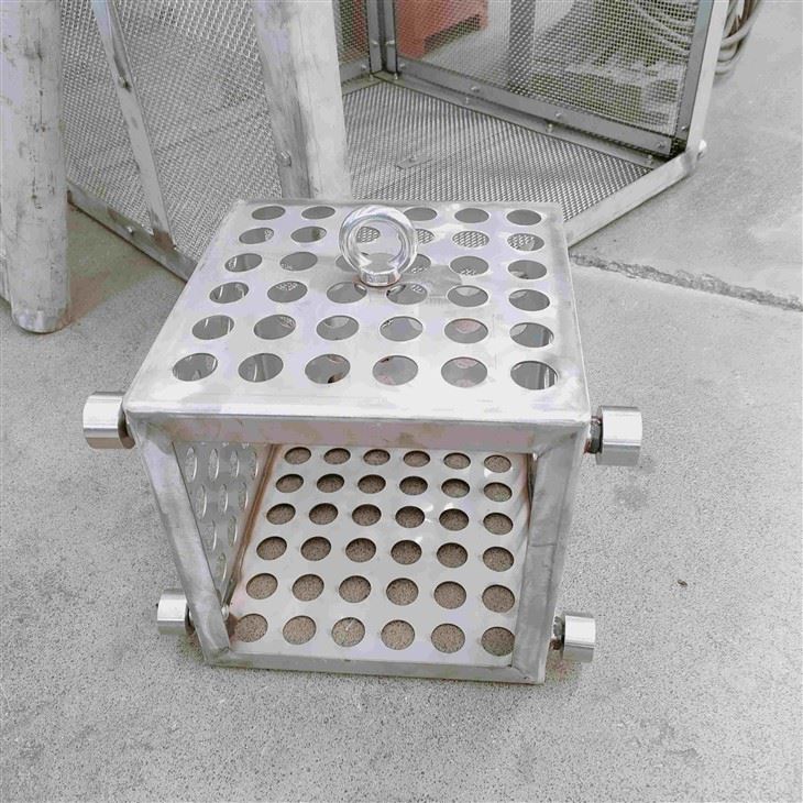 Interceptor Basket